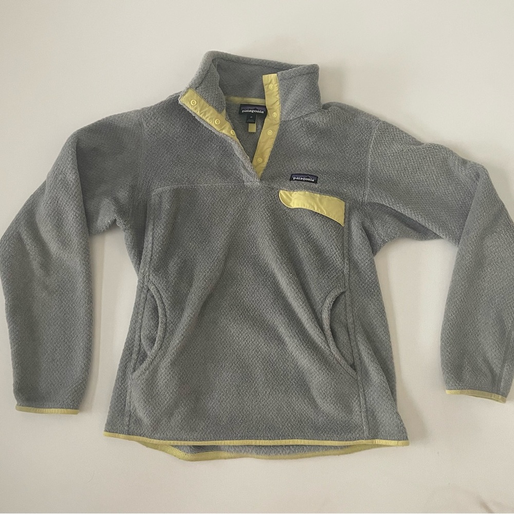 Patagonia women’s re-tool snap-t fleece pullover.